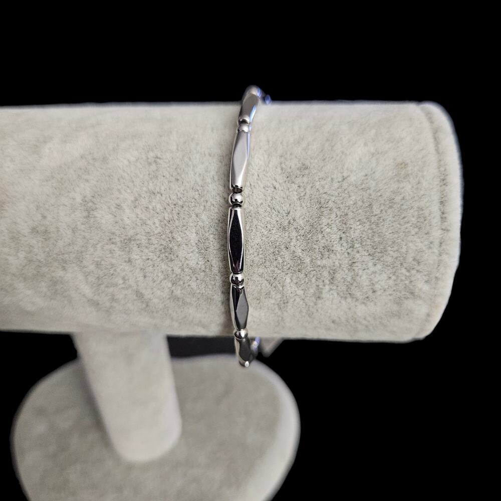 Lia Sophia Silver Tone Stretch Bangle Bracelet Geometric Fashion Jewelry NIB